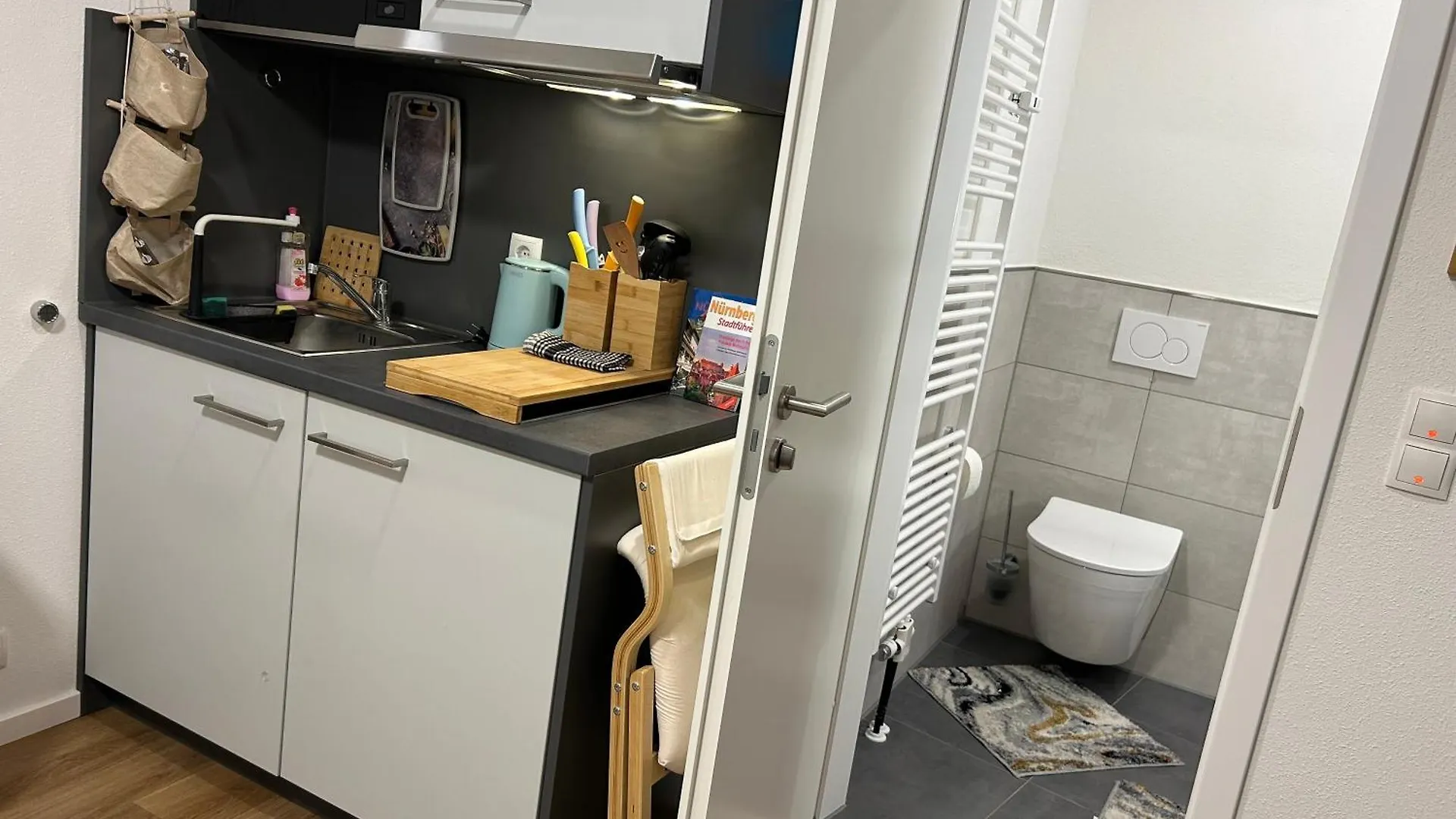 Apartment Modernesminizimmer-Stadtnah-Selfcheckin-Parkplatz Nuremberg Germany
