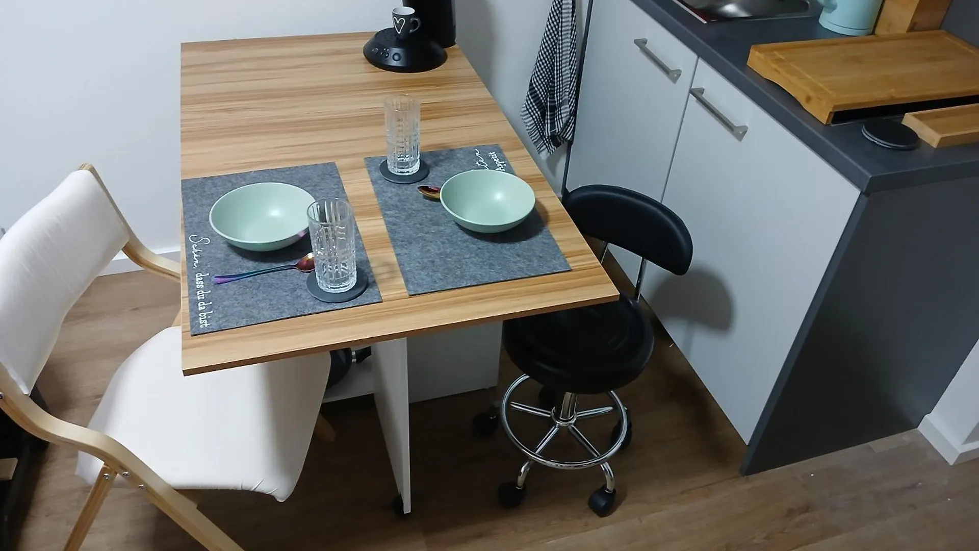 Апартаменты Modernesminizimmer-Stadtnah-Selfcheckin-Parkplatz Нюрнберг